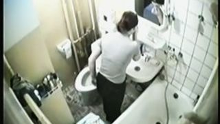 Hidden bath cam shoots nude girl taking the shower