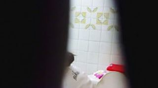 Plump bottomed bunny filmed peeing
