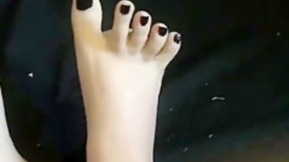 Sexy Goth Teen Feet - Toe Spreading and Crunching - High Arches - Rubbing