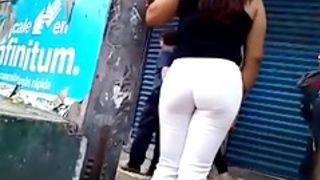 GREAT ASS ON THE STREET!!!