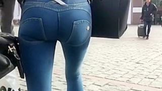 Girl with tight ass wearing tight jeans