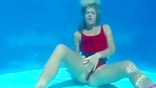 UwBabe Clare - Lifeguard Playing with myself