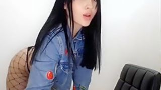 Thai Sexy Babe Masturbate On Webcam