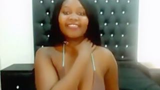 Sexy Ebony Shows Nice Tits