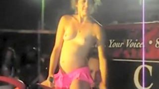 Blonde chick rides a mechanical bull totally naked
