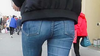 BootyCruise: Chinese-American Blue Jeans Teen Perve Job