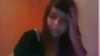 Webcam Teen Feet (anybody know who's she ?)