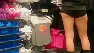 Candid young teen ass in volley shorts!
