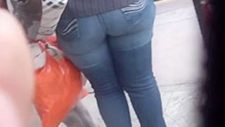 huge ass in jeans