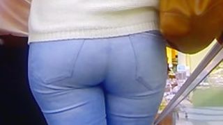 Candid - Great Babe Ass In Tight Jeans
