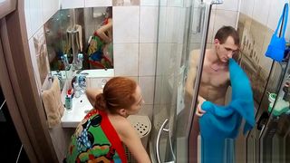 Abigail & Sam take a shower, BATHROOM : show tv : RealLifeCam