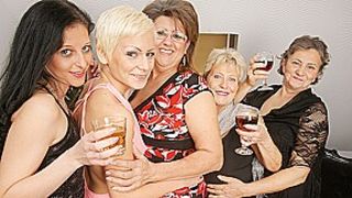 Five Horny Old And Young Lesbians Make It Special For Christmas - MatureNL